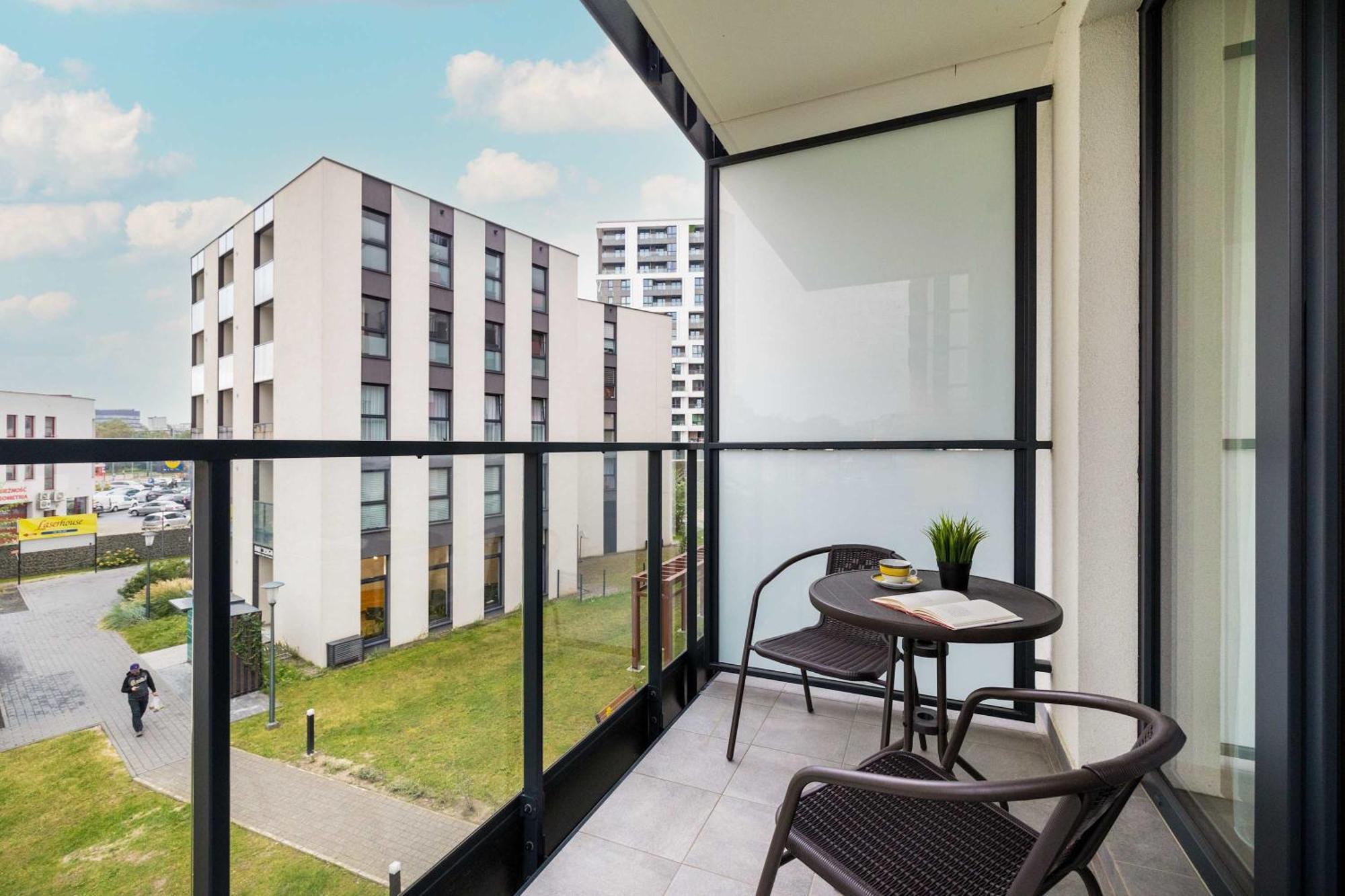 Cozy Apartments Laszkiewicza With Parking By Noclegi Renters Cracóvia Exterior foto