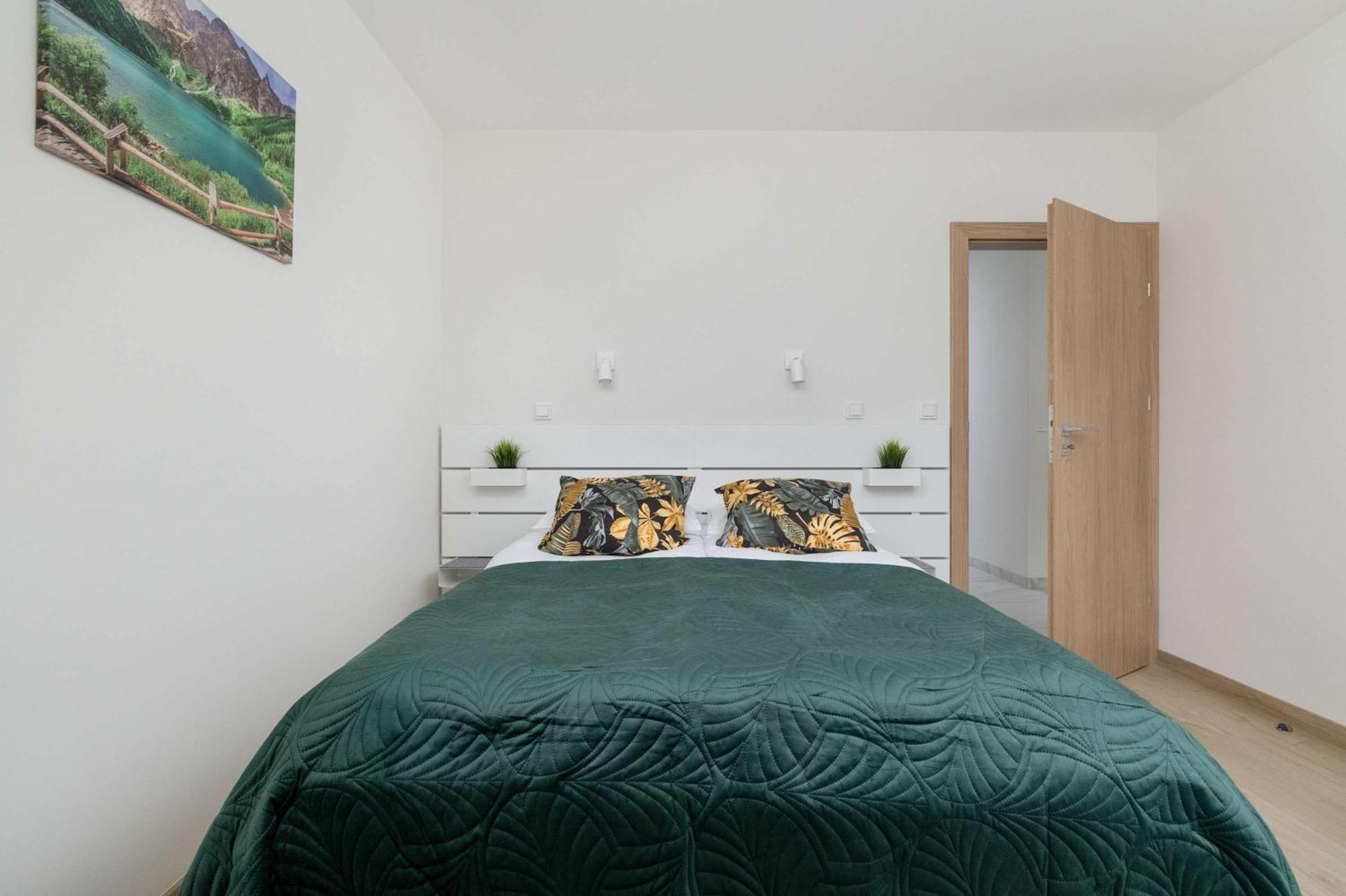 Cozy Apartments Laszkiewicza With Parking By Noclegi Renters Cracóvia Exterior foto