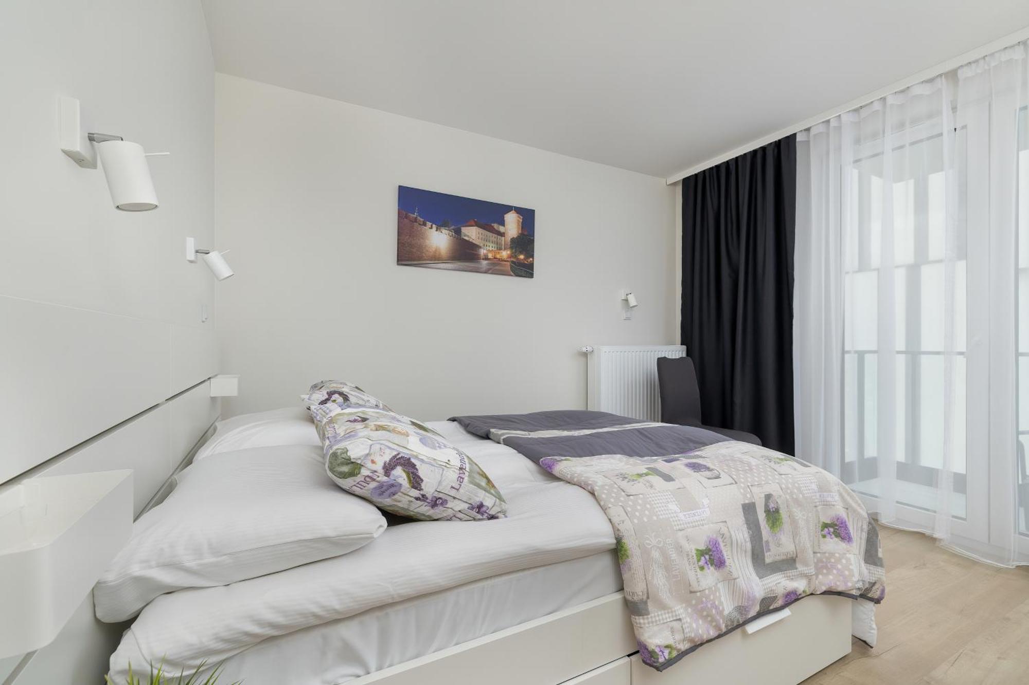 Cozy Apartments Laszkiewicza With Parking By Noclegi Renters Cracóvia Exterior foto